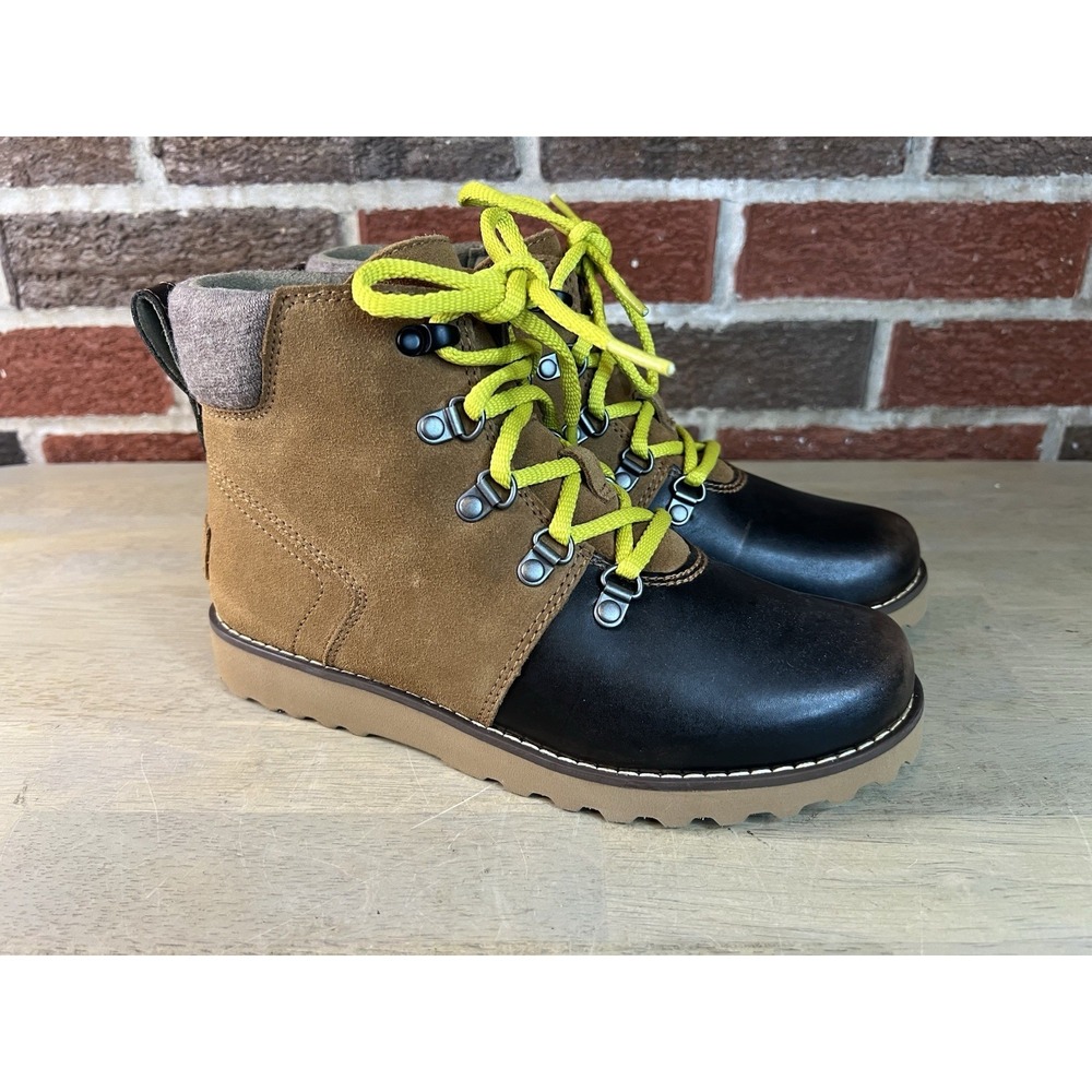 UGG AUSTRALIA HILMAR GRIZZLY‎ LEATHER /SUEDE WATERPROOF BOOTS ( SZ: 4)